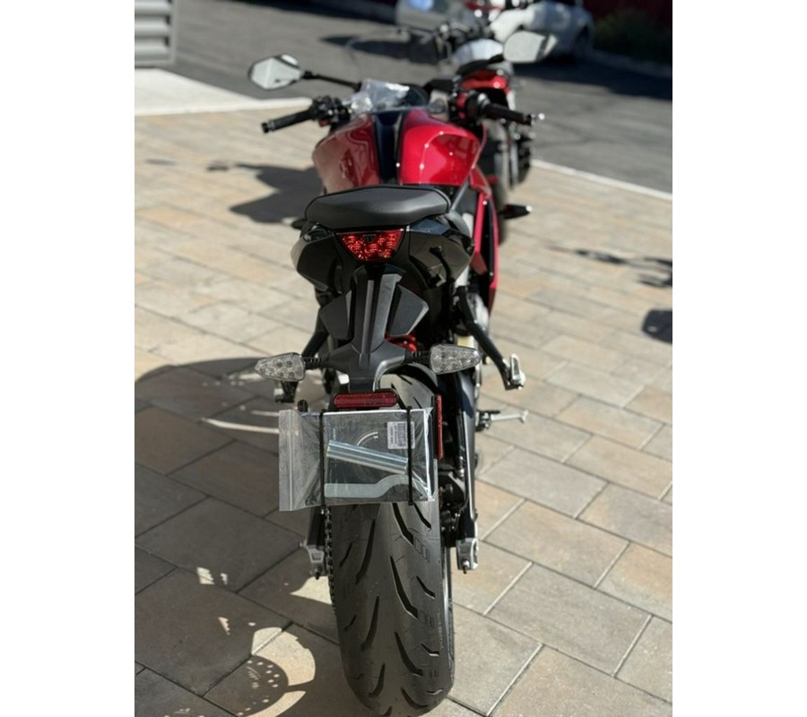 2025 Triumph Daytona 660 Carnival Red/Sapphire Black