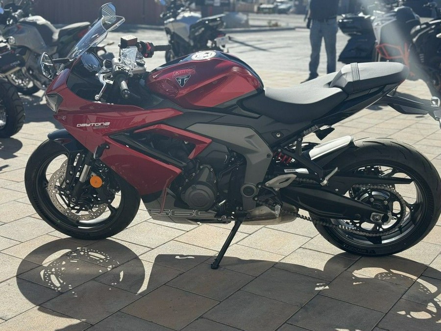 2025 Triumph Daytona 660 Carnival Red/Sapphire Black