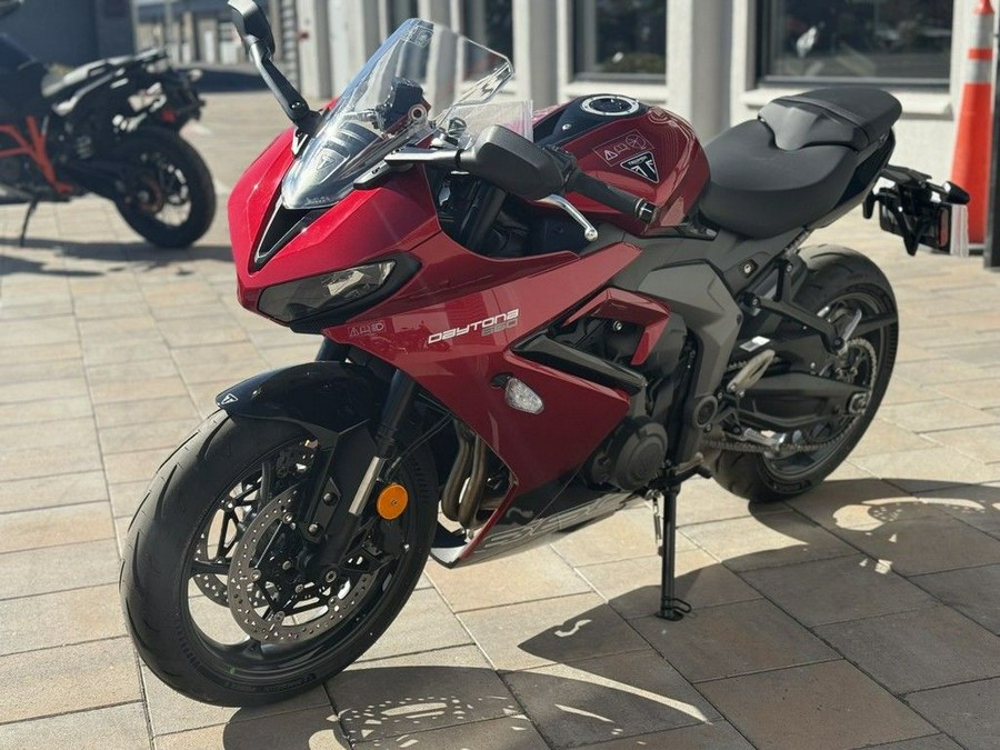 2025 Triumph Daytona 660 Carnival Red/Sapphire Black