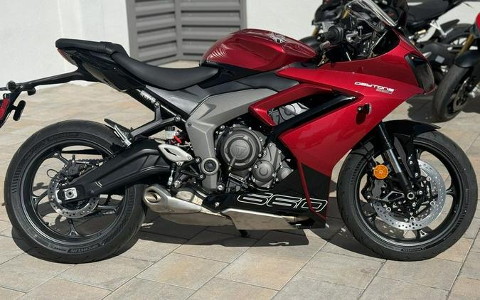 2025 Triumph Daytona 660 Carnival Red/Sapphire Black