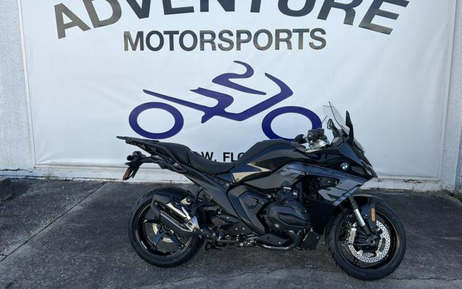 2026 BMW R 1300 RS Triple Black