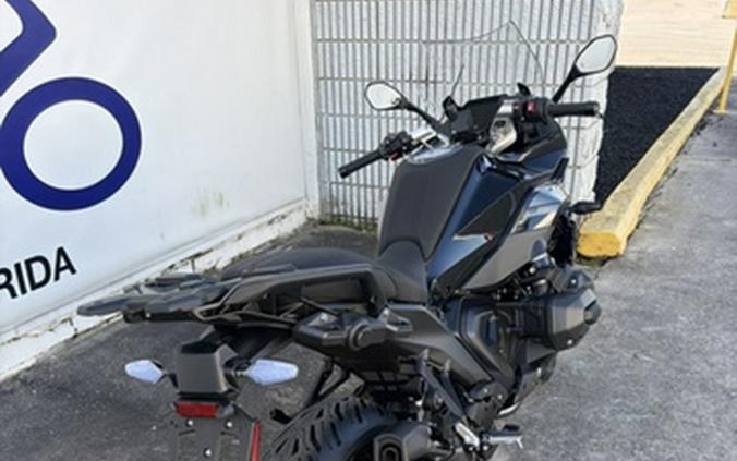 2026 BMW R 1300 RS Triple Black