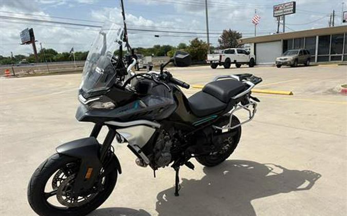 2023 CFMOTO IBEX 800 T