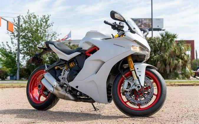 2020 Ducati SuperSport S Touring Review | Filling the Gap