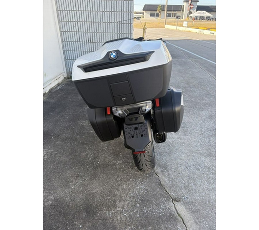 2026 BMW R 1300 RT Alpine White 3