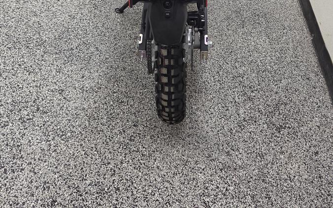 2027 Yamaha WR125R - Y4128