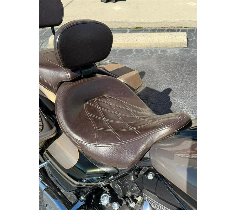 2013 Harley-Davidson CVO™ Road Glide® Custom