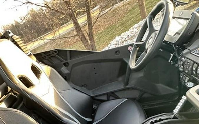 2021 Can-Am® Commander XT