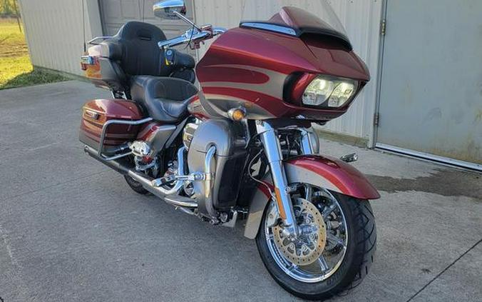 2016 Harley-Davidson® FLTRUSE - CVO™ Road Glide Ultra®