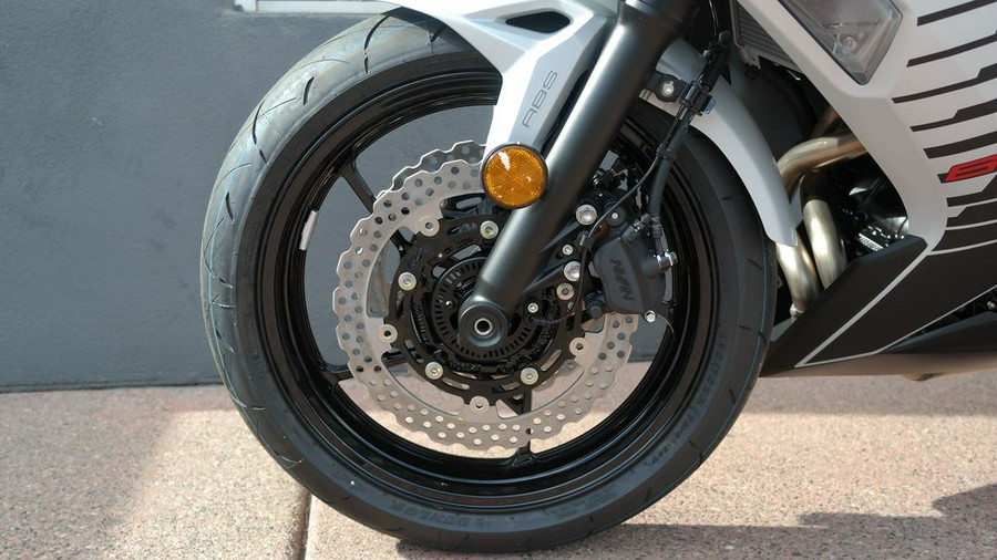 2026 Kawasaki Ninja® 650 ABS