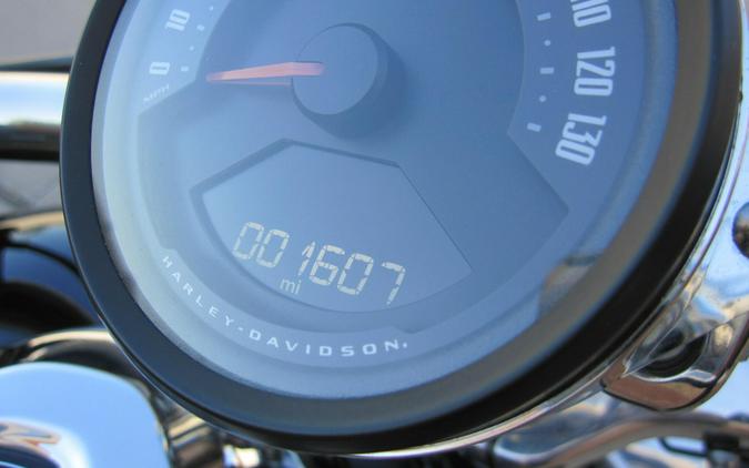 2025 Harley-Davidson Breakout Vivid Black