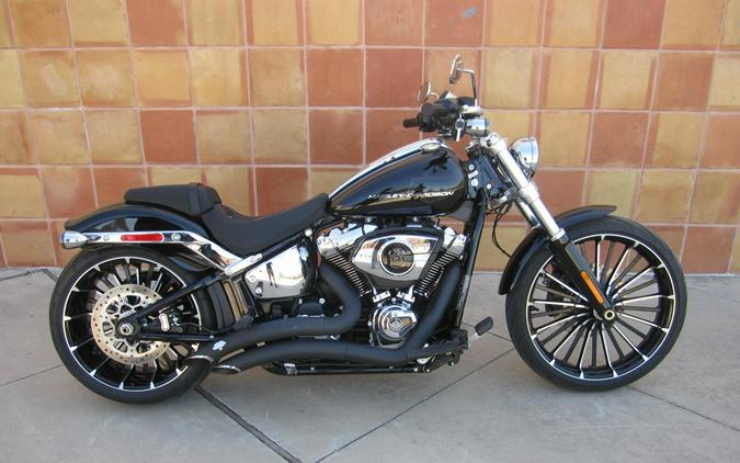 2025 Harley-Davidson Breakout Vivid Black