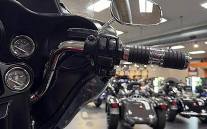 2012 Harley-Davidson Touring FLHTK - Electra Glide Ultra Limited