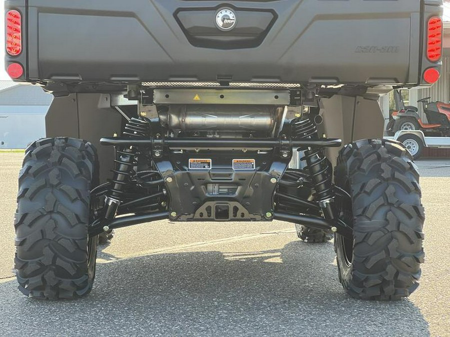 2025 Can-Am® Defender XT HD10