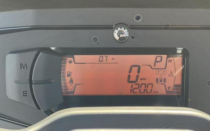 2025 Can-Am® Defender XT HD10