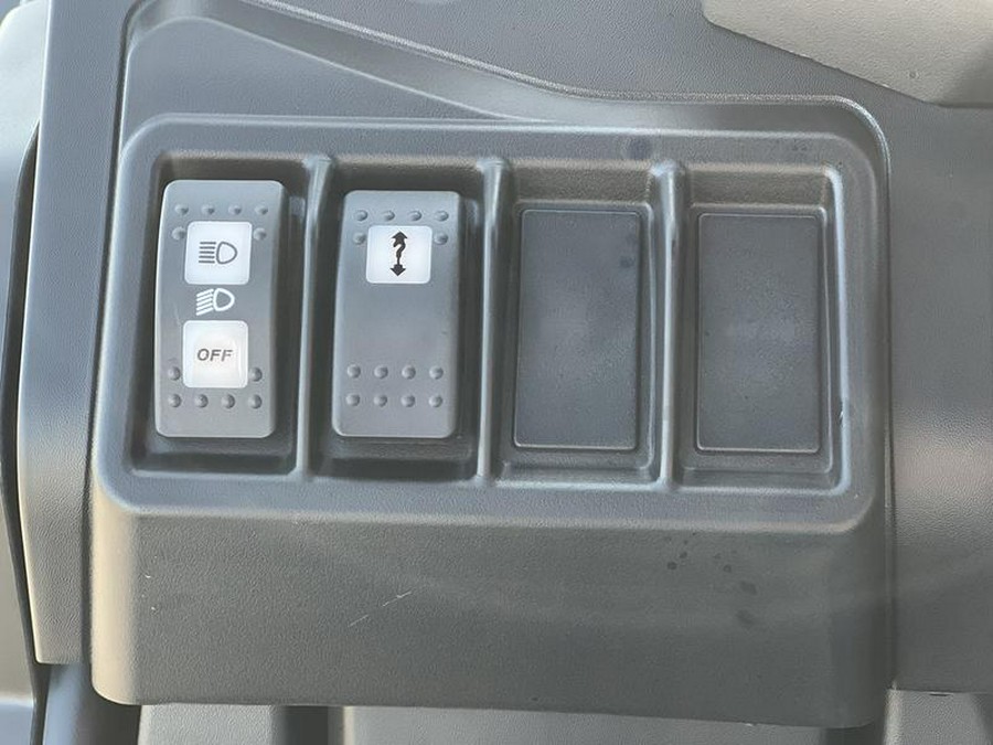 2025 Can-Am® Defender XT HD10