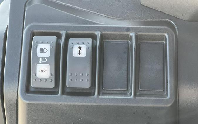 2025 Can-Am® Defender XT HD10