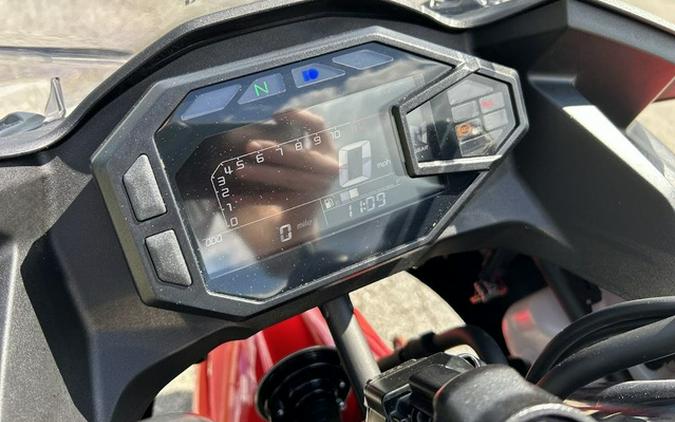 2025 Kawasaki Ninja 500 ABS Passion Red/Metallic Flat Spark Bla