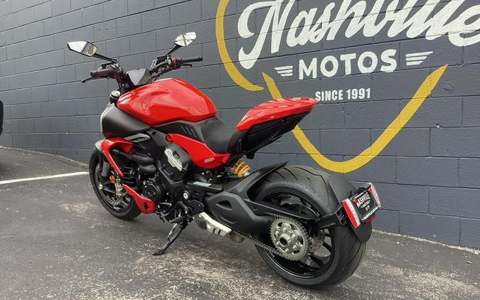 2026 Ducati DIAVEL V4
