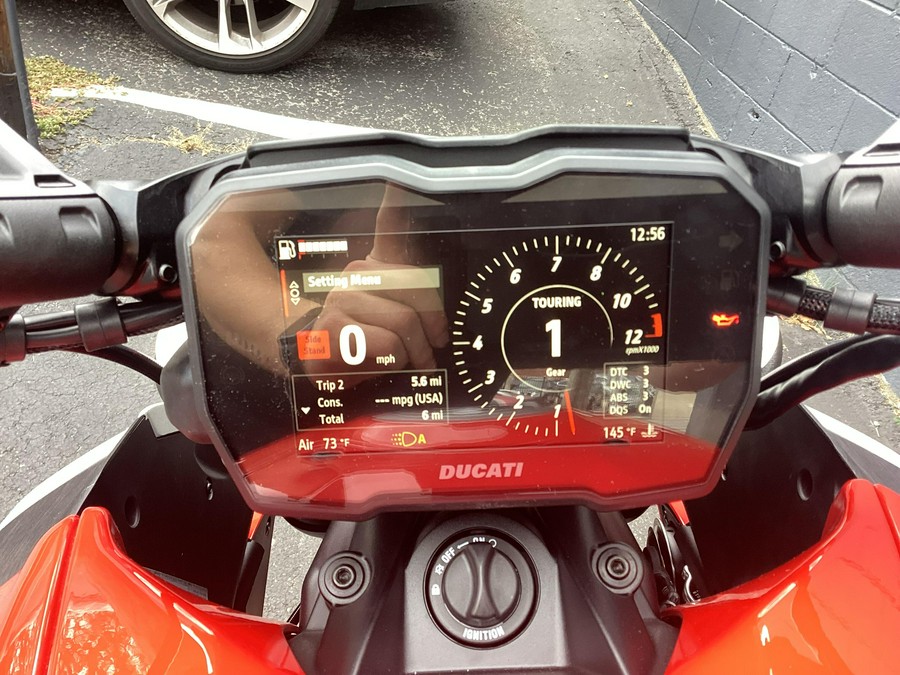 2026 Ducati DIAVEL V4