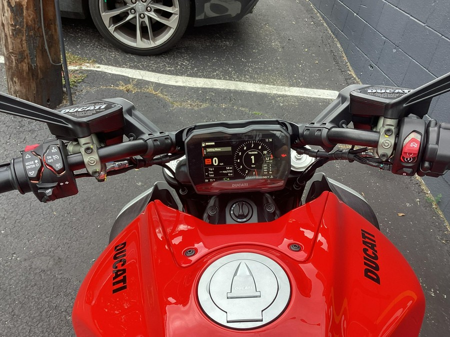 2026 Ducati DIAVEL V4