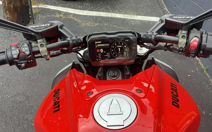 2026 Ducati DIAVEL V4