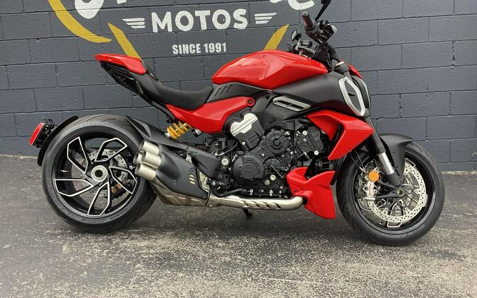 2026 Ducati DIAVEL V4