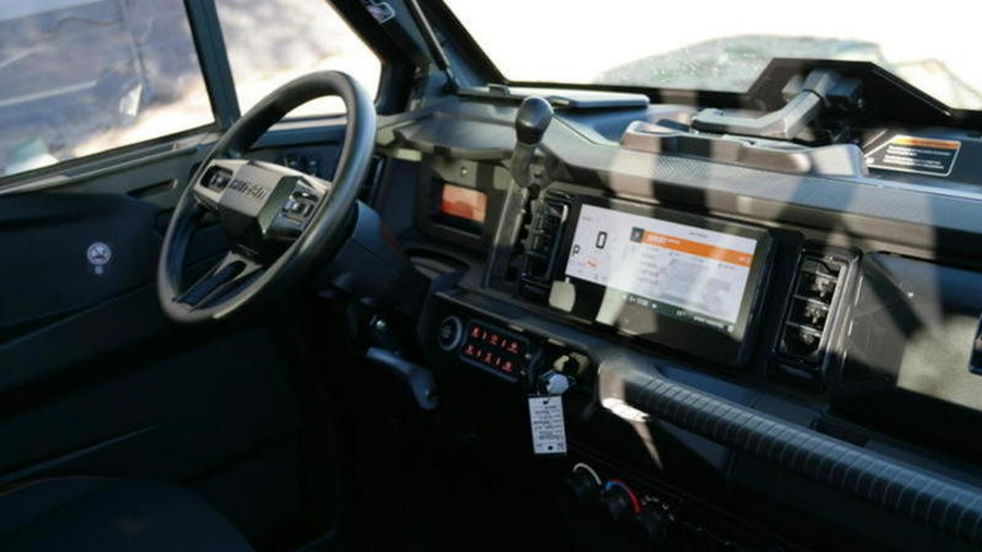 2026 Can-Am® Defender MAX LONE STAR CAB HD11