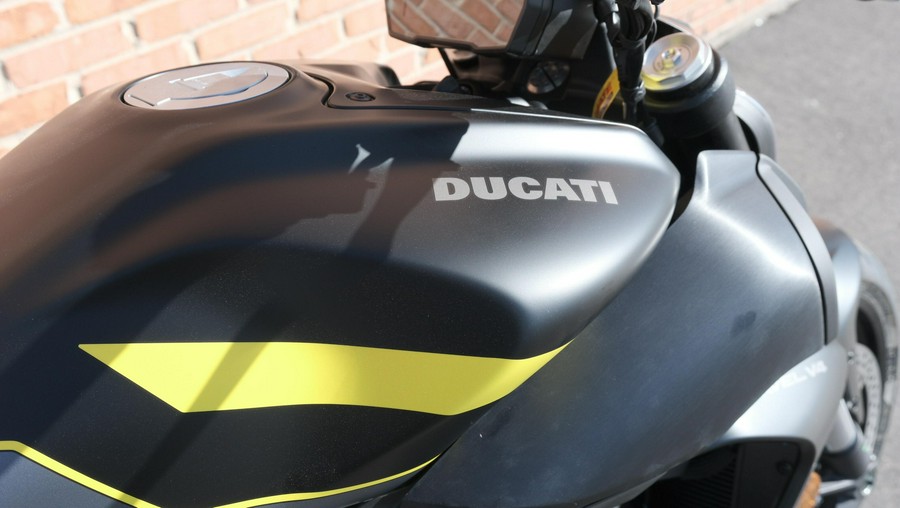 2026 Ducati Diavel V4 RS