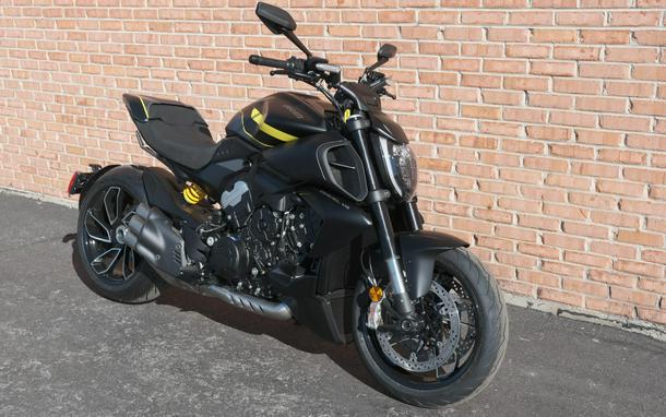 2026 Ducati Diavel V4 RS