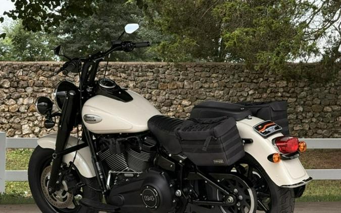 2022 Harley-Davidson Softail FLHCS - Heritage Classic 114