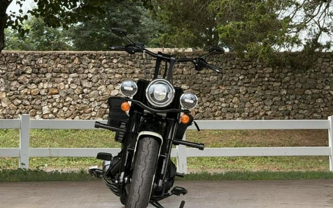 2022 Harley-Davidson Softail FLHCS - Heritage Classic 114