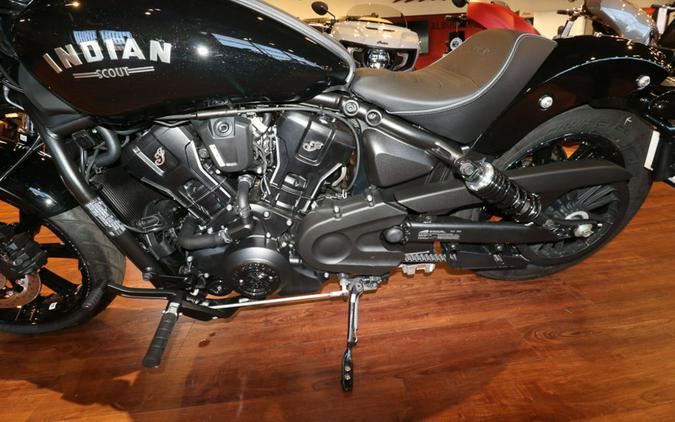 2025 Indian Motorcycle® Sport Scout® Limited Black Metallic