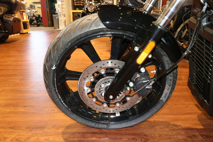 2025 Indian Motorcycle® Sport Scout® Limited Black Metallic