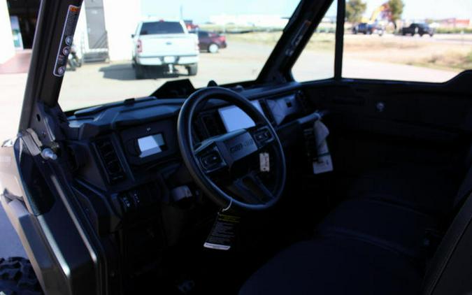 2026 Can-Am® Defender MAX XT CAB HD11 With 10.25 in.display