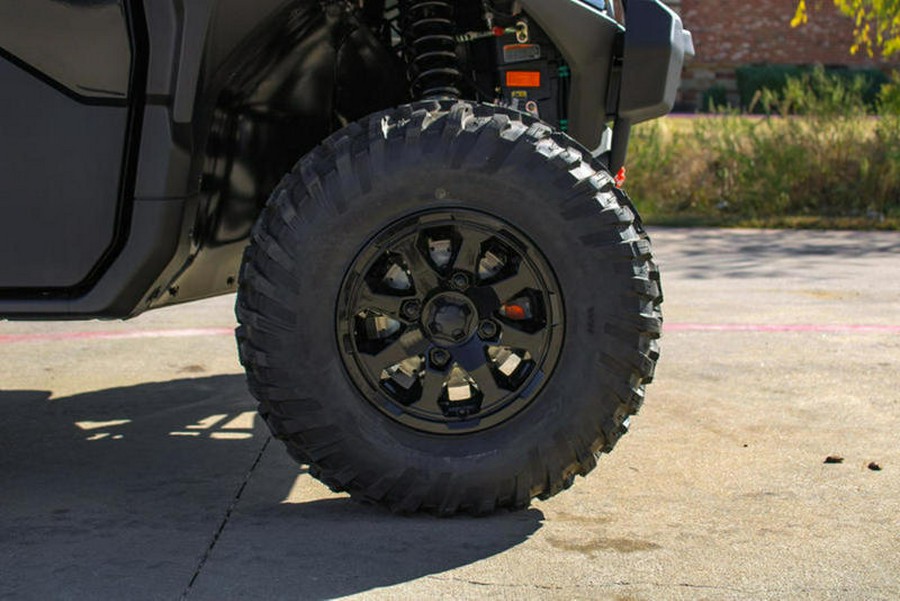 2026 Can-Am® Defender MAX XT CAB HD11 With 10.25 in.display