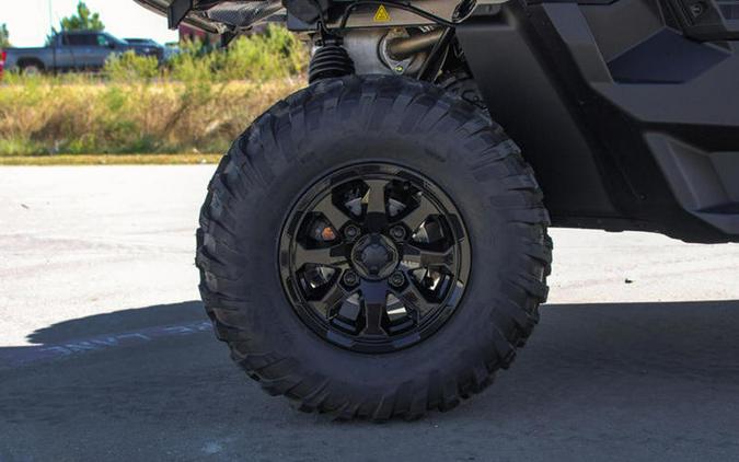 2026 Can-Am® Defender MAX XT CAB HD11 With 10.25 in.display