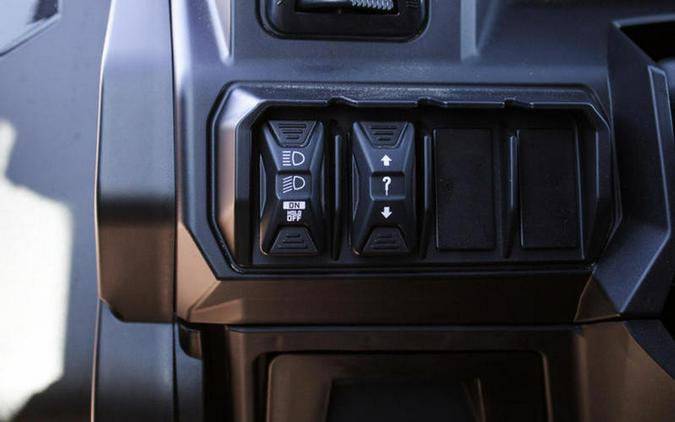 2026 Can-Am® Defender MAX XT CAB HD11 With 10.25 in.display