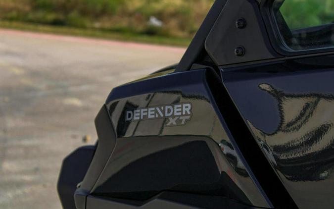 2026 Can-Am® Defender MAX XT CAB HD11 With 10.25 in.display