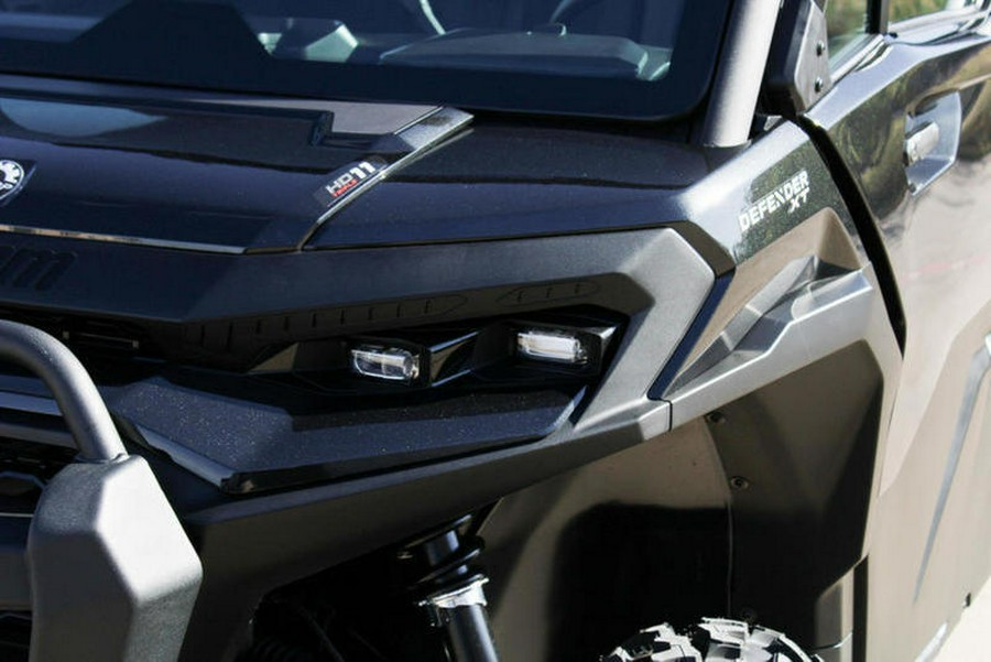2026 Can-Am® Defender MAX XT CAB HD11 With 10.25 in.display