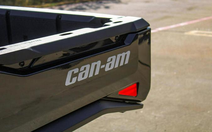 2026 Can-Am® Defender MAX XT CAB HD11 With 10.25 in.display