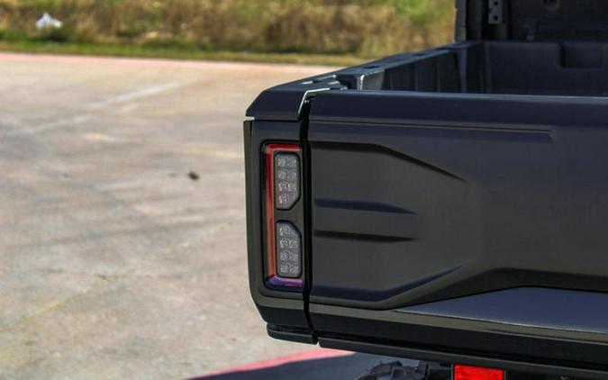 2026 Can-Am® Defender MAX XT CAB HD11 With 10.25 in.display