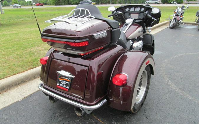 2018 Harley-Davidson Trike FLHTCUTG - Tri Glide Ultra