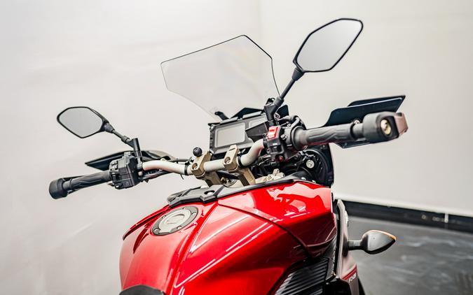 2015 Yamaha Motor Corp., USA FJ-09