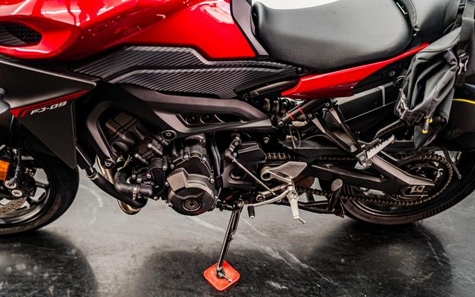 2015 Yamaha Motor Corp., USA FJ-09
