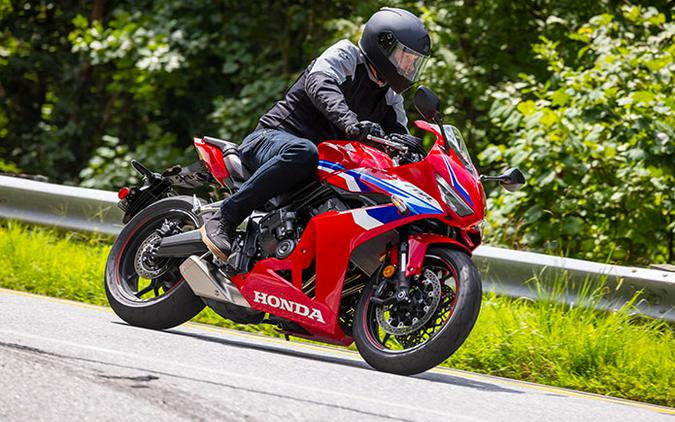 2024 Honda CB650R and CBR650R with E-Clutch Review