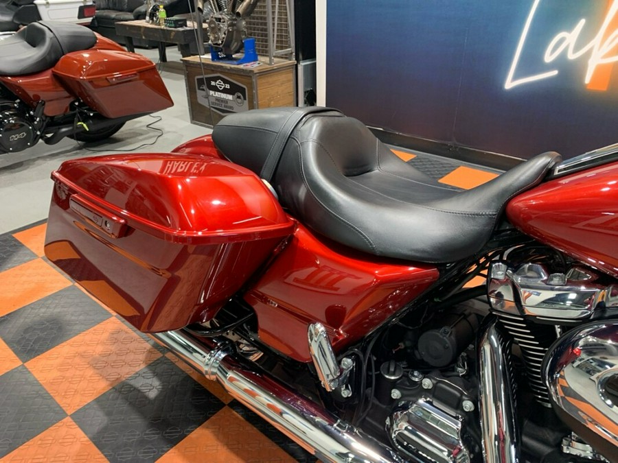 USED 2018 HARLEY-DAVIDSON STREET GLIDE FLHX FOR SALE NEAR LAKEVILLE, MN