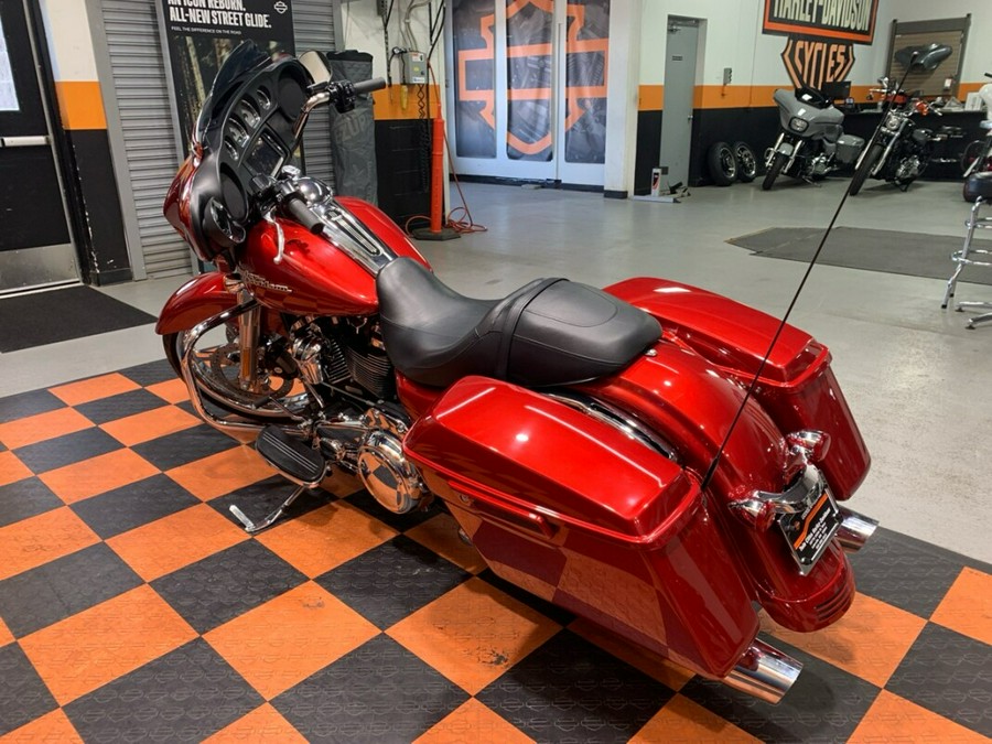 USED 2018 HARLEY-DAVIDSON STREET GLIDE FLHX FOR SALE NEAR LAKEVILLE, MN