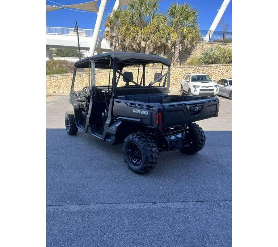 2025 Can-Am® Defender MAX HD9