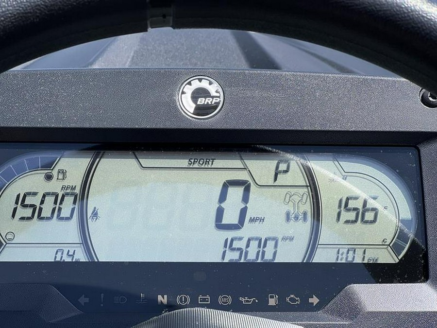 2025 Can-Am® Maverick Sport X mr 1000R